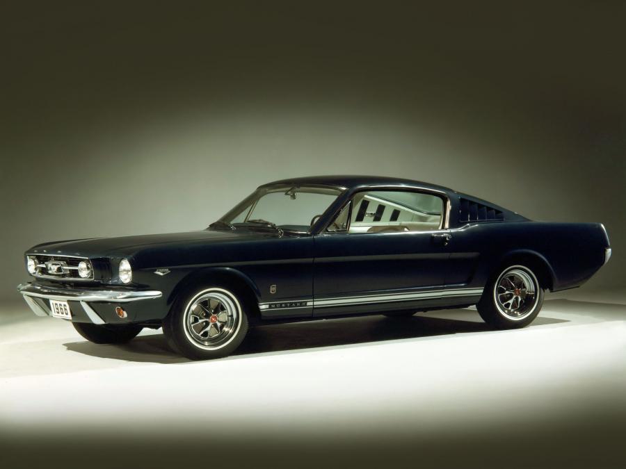  Ford Mustang Fastback 1966 года  (фото 1 из 5)